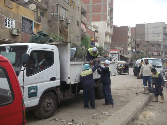 حملة لنظافة شوارع بولاق الدكرور   (4)