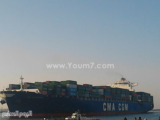 سفينة حاويات عملاقة قناة شرق بورسعيد الجديدة (2)