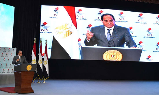 السيسى فى مؤتمر انطلاق فعاليات مؤتمر رؤية مصر 2030 (4)