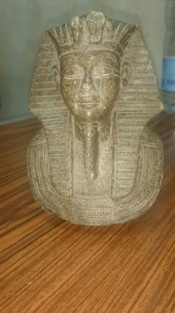 تمثال فرعونى (1)