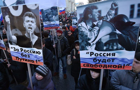 سكان موسكو يحيون ذكرى اغتيال زعيم المعارضة الروسية (5)