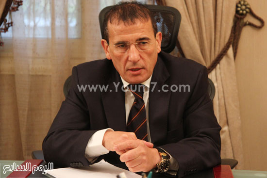 كشف رجل الأعمال حسام الشاعر، عضو مجلس إدارة الاتحاد المصرى للغرف السياحية (2)