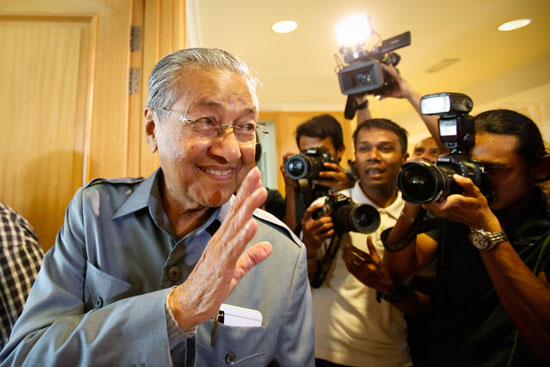 رئيس الوزراء الماليزى الأسبق مهاتير محمد  (3)