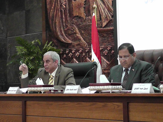اجتماع المجلس التنفيذى بديوان محافظة الغربية (5)