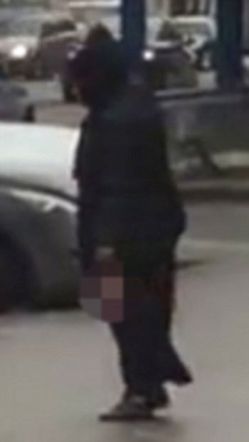 سيدة مسلمة تقتل طفلة وتسير برأسها فى شوارع موسكو (1)