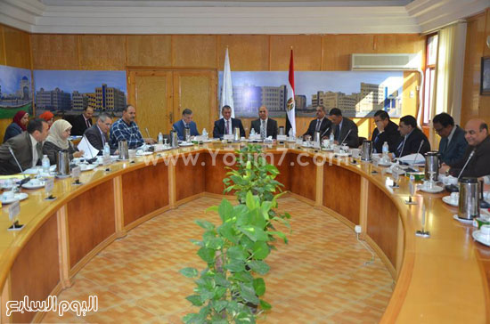 اجتماع-مجلس-جامعة-كفر-الشيخ-(1)