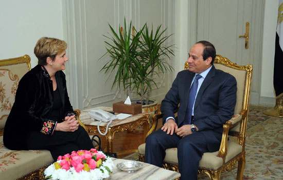 السيسى يلتقى وزيرة التنمية الاقتصادية الإيطالية (1)