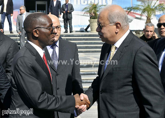 شريف اسماعيل و رئيس وزراء الكونغو (11)