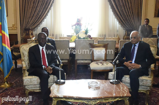 على عبد العال رئيس مجلس النواب واوجستين مابون رئيس وزراء الكونغو (4)