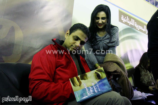 محمد صلاح العزب ،  ستديو ريهام للتصوير ، معرض الكتاب  ، اخبار الثقافة  (6)