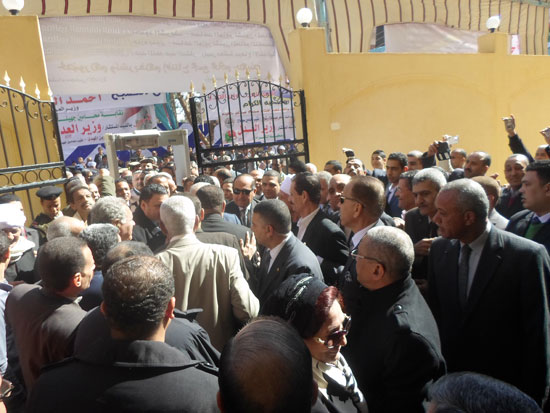 أحمد الزند خلال افتتاحه مجمع محاكم جهينة بسوهاج (3)
