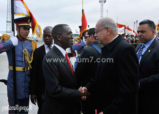 رئيس وزراء الكونغو يغادر القاهره (12)