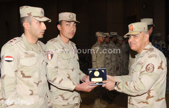 وزير الدفاع  القوات المسلحة   الجيش  مصر اليوم  اخبار مصر  اخر الاخبار (1)