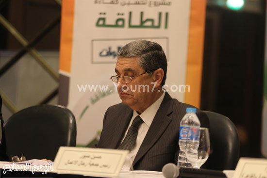مؤتمر وزارة الاستثمار محمد شاكر وزير الكهرباء (3)