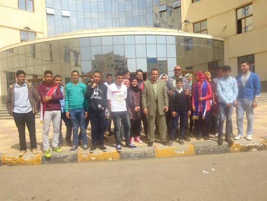 طلاب المدارس يزور جامعة كفر الشيخ (4)