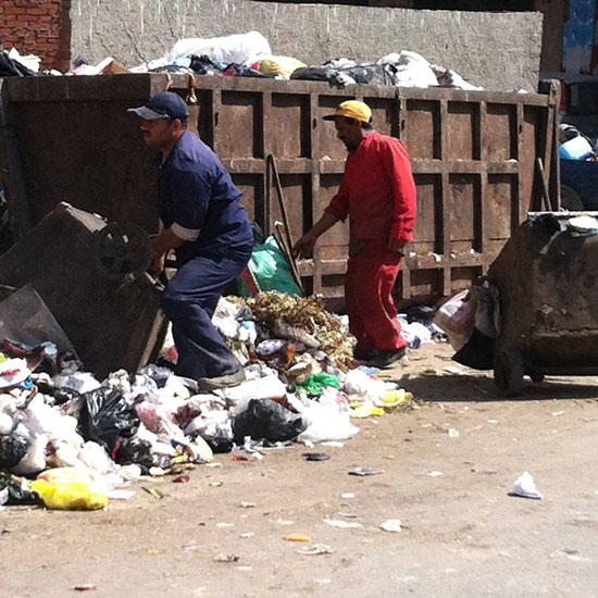 شكوى-من-القمامة-بأحد-شوارع-دمنهور--(1)