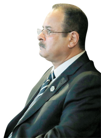 محمد صلاح العزب (2)