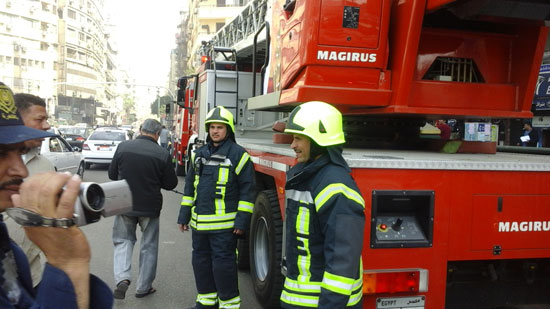 سيارات إطفاء فى التحرير (1)