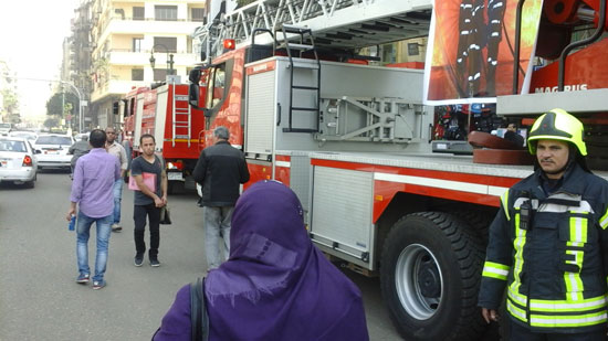 سيارات إطفاء فى التحرير (2)