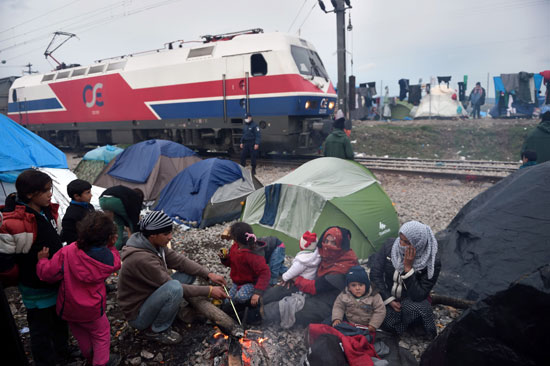 لاجئيين سوريين - مقدونيا - سوريا (14)