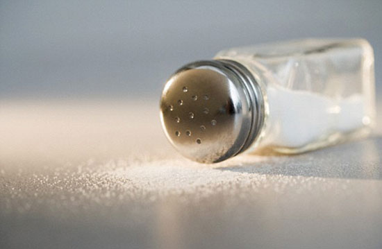 زياده الملح فى الاكل ، اضرار الملح ، سمنة الاطفال (1)