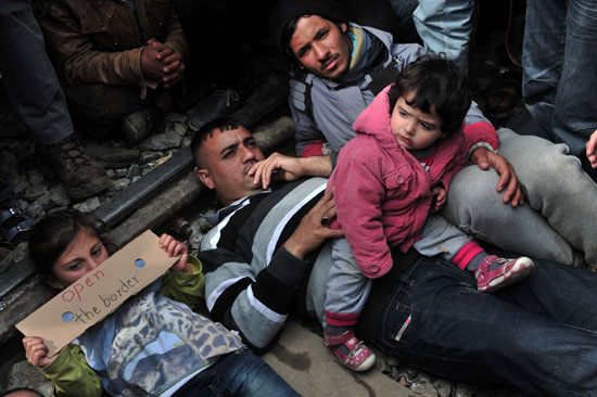 مهاجرين - سوريين - الحدود اليونانية (4)