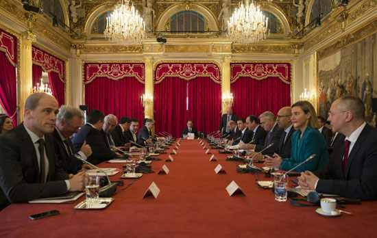 الرئيس الفرنسى يستقبل زعماء الاتحاد الأوروبى فى قمة باريس (19)