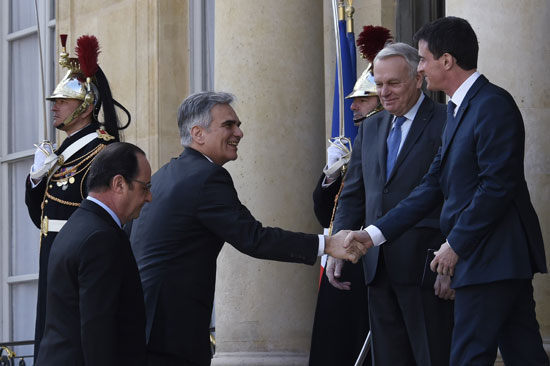 الرئيس الفرنسى يستقبل زعماء الاتحاد الأوروبى فى قمة باريس (20)