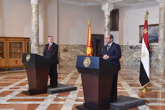 السيسي فى المؤتمر الصحفى لمباحثاته مع رئيس مقدونيا (4)
