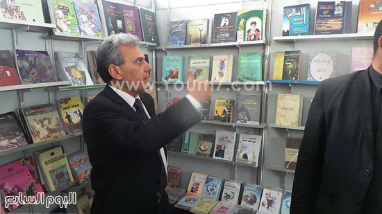 جابر نصار فى معرض الكتاب بجامعة القاهرة (5)