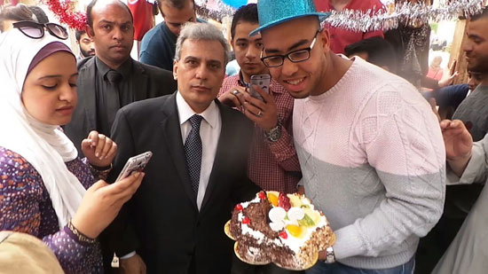 جابر نصار يحتفل بعيد ميلاد طالب  (5)