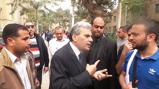 جولة-رئيس-جامعة-القاهرة-بالحرم-الجامعى-(2)