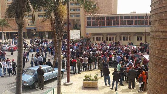  تظاهرات طلاب العلوم الطبية (6)