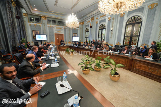 اجتماع رؤساء تحرير الصحف على عبد العال البرلمان مجلس النواب (8)
