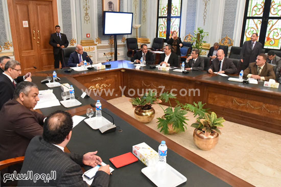 اجتماع رؤساء تحرير الصحف برئيس البرلمان على عبد العال مجلس النواب (4)