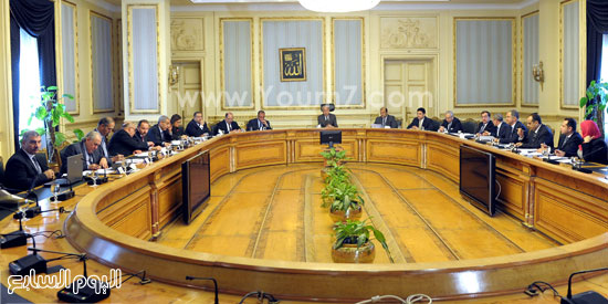 اجتماع المجموعه الاقتصادية شريف اسماعيل مجلس الوزراء ‎ (1)