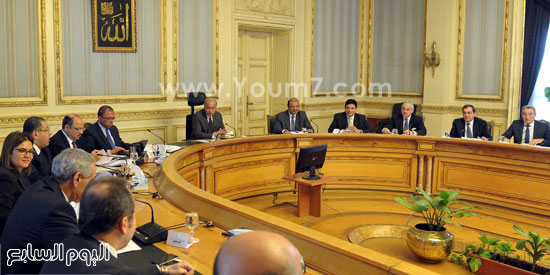 اجتماع المجموعه الاقتصادية شريف اسماعيل مجلس الوزراء ‎ (3)