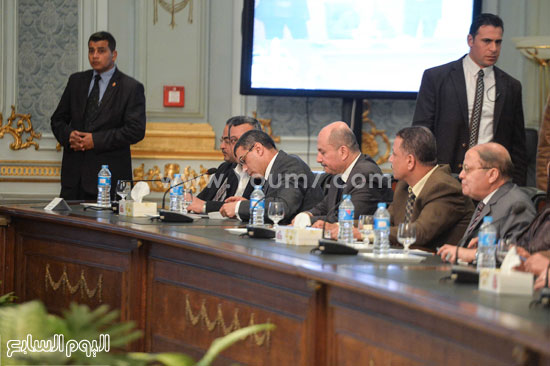 على عبد العال رؤساء التحرير نقابة الصحفيين مجلس النواب البرلمان  (19)