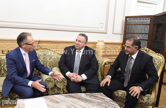 لقاء السيد الشريف ، وسليمان وهدان وكيلى مجلس النواب بسفير استراليا فى القاهرة (4)