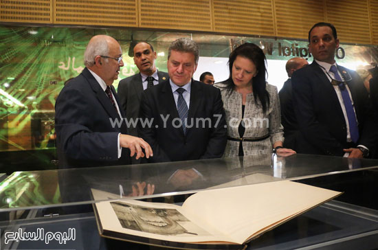رئيس مقدونيا جورجى ايفانوف زيارة مكتبة الاسكندرية (3)