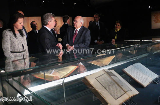 رئيس مقدونيا جورجى ايفانوف زيارة مكتبة الاسكندرية (11)