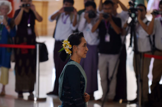 ميانمار،بورما،سوتشى،انتخاب رئيس لبورما،هتين كياو (11)