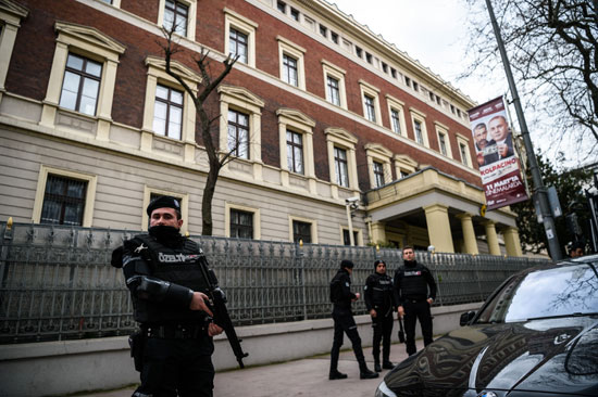 ألمانيا تغلق سفارتها وقنصليتها العامة فى تركيا خوفا من هجوم محتمل (1)