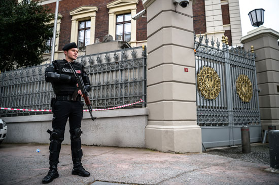ألمانيا تغلق سفارتها وقنصليتها العامة فى تركيا خوفا من هجوم محتمل (2)