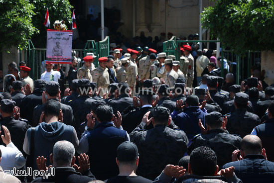 جنازة عسكرية الشهيد شريف عمر  ( (24)