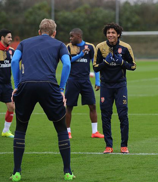 محمد الننى ، ارسنال، برشلونة ، دورى ابطال اوروبا (1)