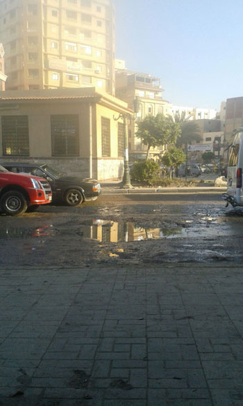 تراكم مياه الأمطار فى شوارع العجمى  (4)