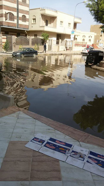 غرق-شوارع-مدينة-بدر-فى-مياه-الصرف-الصحى-(10)