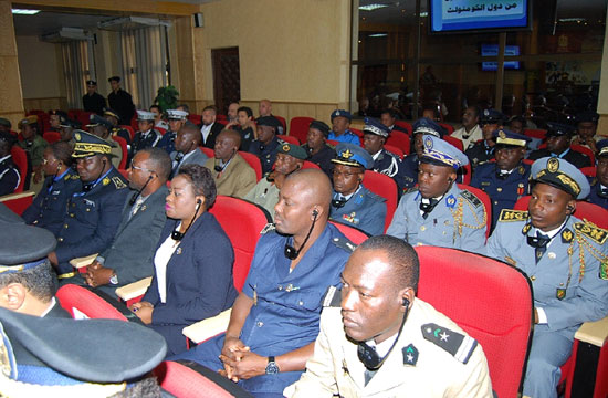 أكاديمية-الشرطة-تحتفل-بتخريج-3-دورات-جديدة-من-الضباط-الأفارقة-والكومنولث-(4)