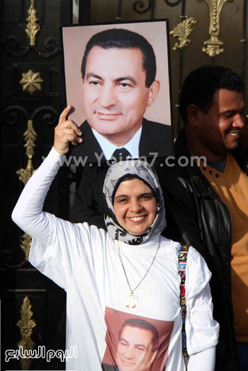ابناء مبارك مؤيدين مبارك حسنى مبارك مستشفى المعادى العسكرى ذكرى تحرير طابا (15)